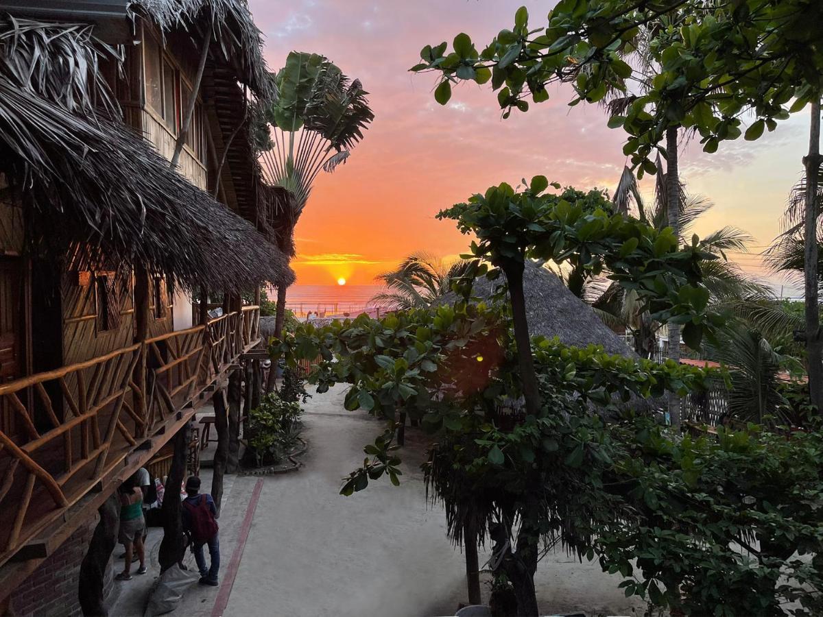 Hostal Olmito Canoa Exterior foto